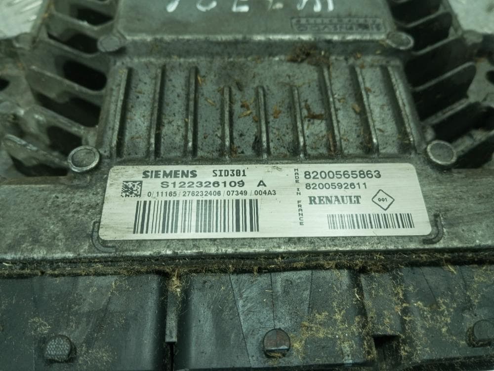 Блок управления двигателем к Renault Megane 2 (02-06)