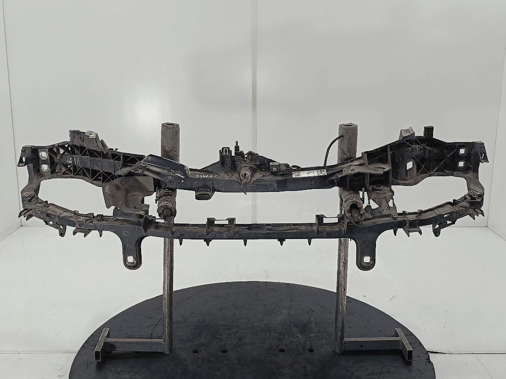 Передняя панель крепления облицовки (телевизор) к Ford C-Max 1 (03-07)