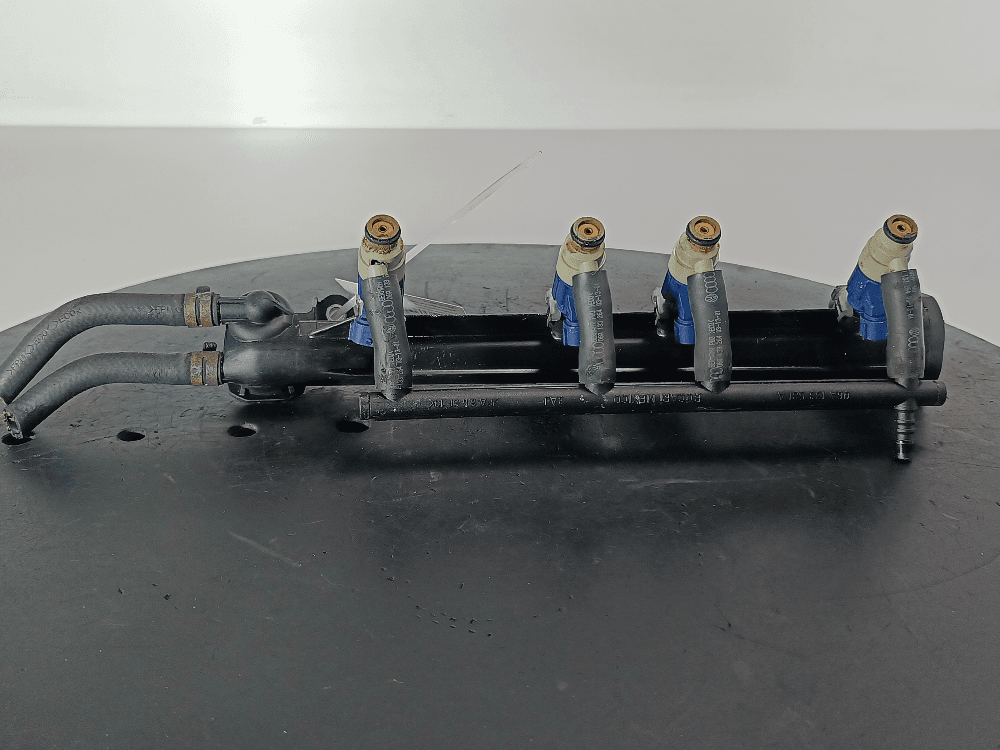 Топливная рампа к Volkswagen Golf 4 (97-06)