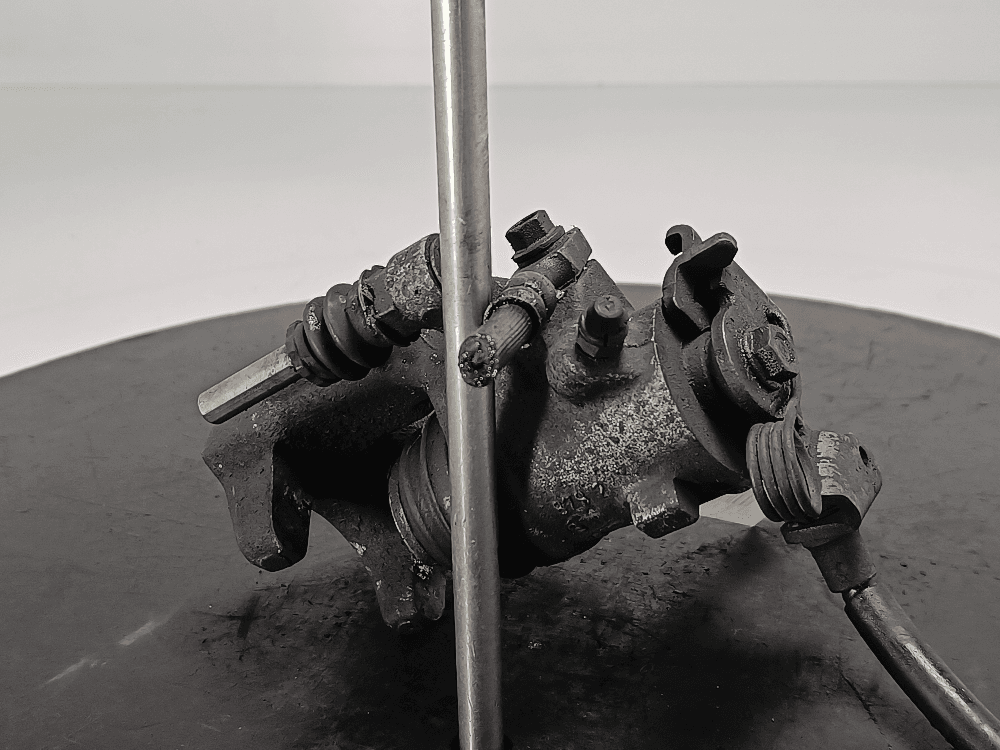 Суппорт задний правый к Opel Zafira B (05-10)