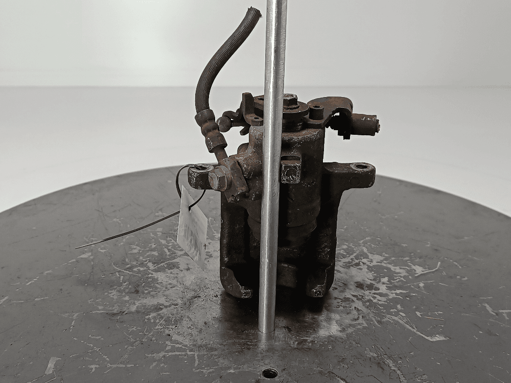 Суппорт задний правый к Audi A4 B7 (04-09)