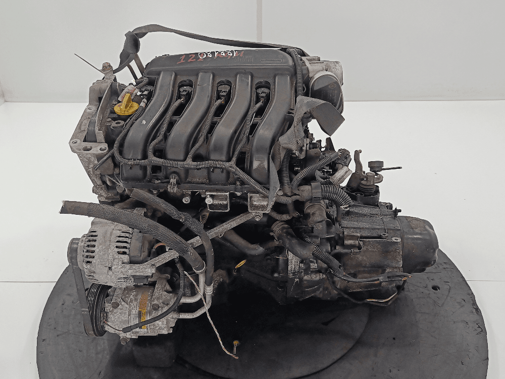 Двигатель к Renault Scenic 2 (03-06)