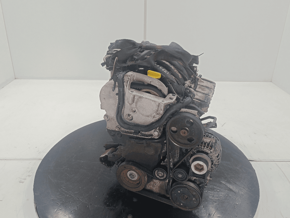 Двигатель к Renault Laguna 2 (01-05)
