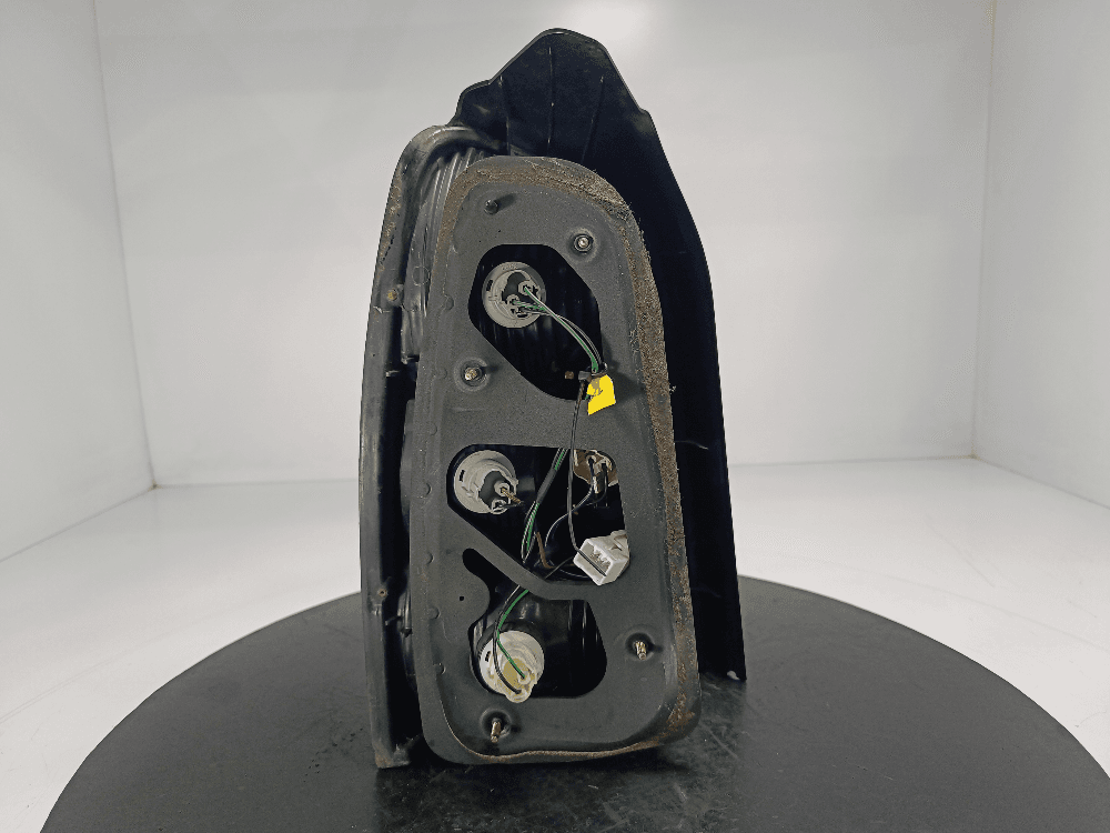 Фонарь задний правый к Hyundai Trajet (00-04)