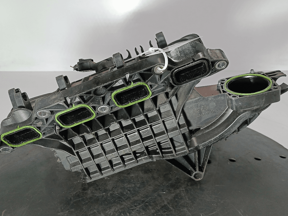 Коллектор впускной к Volkswagen Golf 6 (08-15)