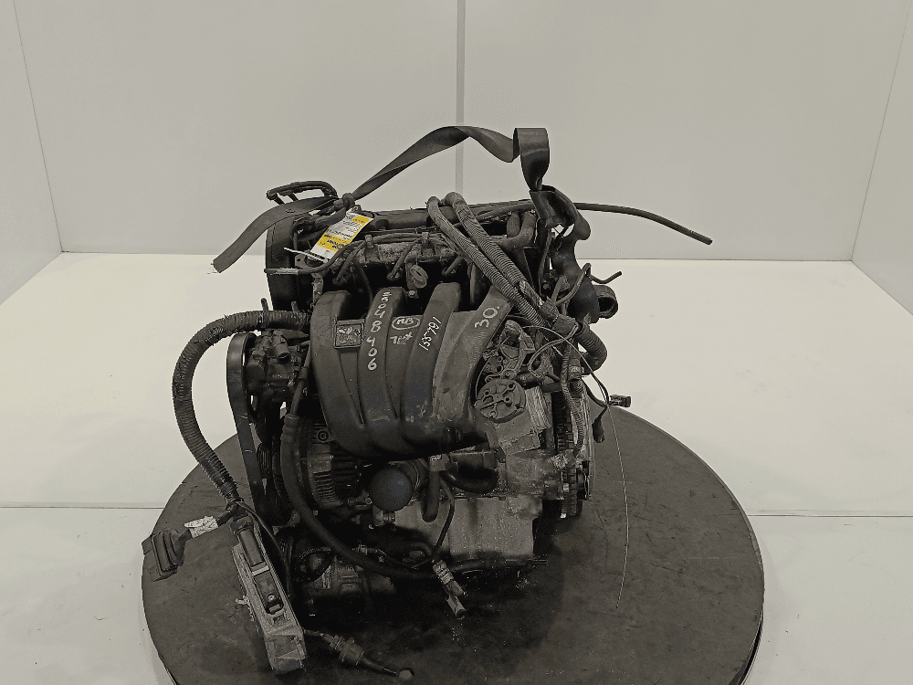 Двигатель к Peugeot 406 (95-99)