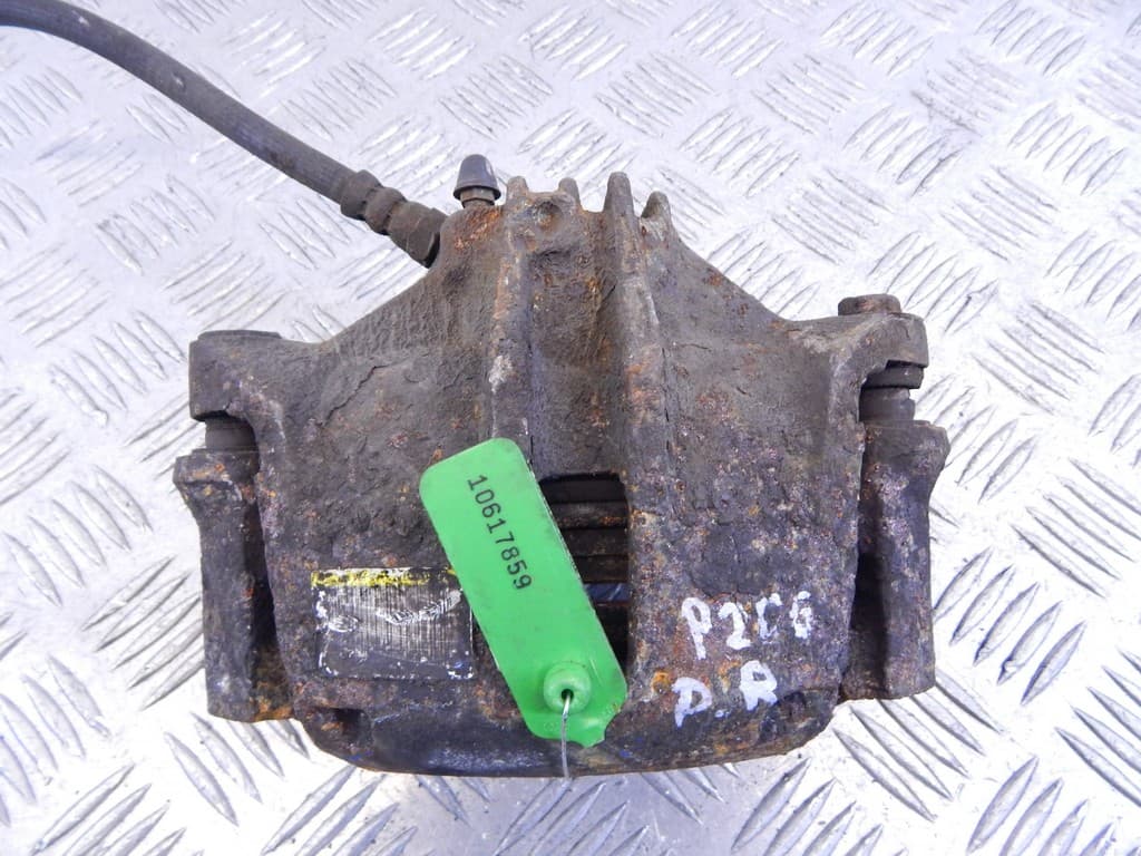 Суппорт передний правый к Peugeot 206 1 (98-03)