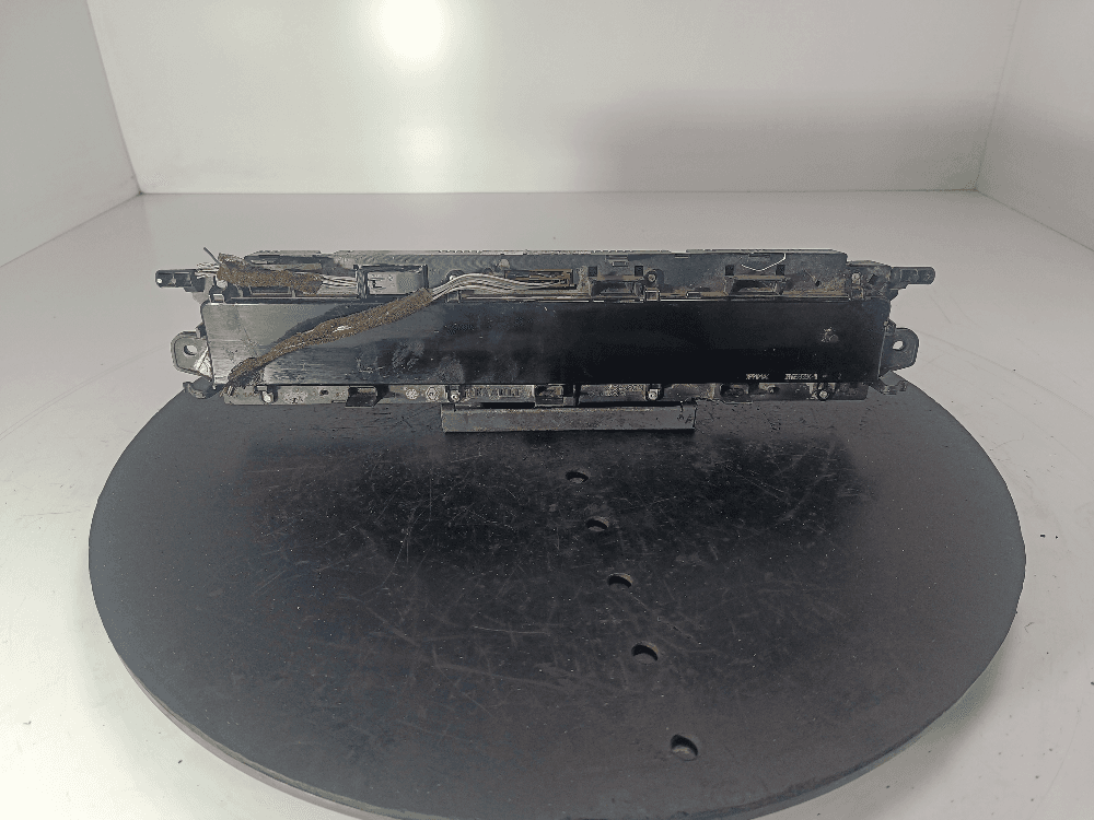 Щиток приборов (приборная панель) к Renault Scenic 2 (03-06)