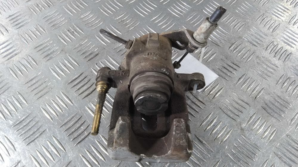 Суппорт задний правый к Citroen C4 1 (04-08)