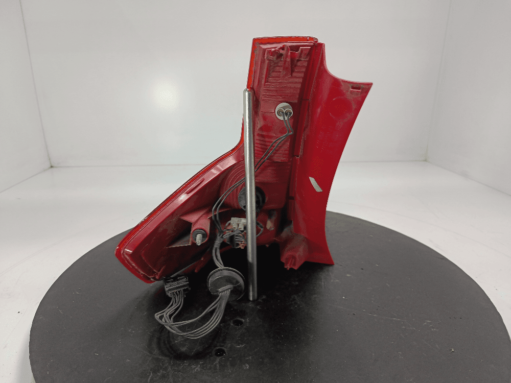 Фонарь задний правый к Citroen C4 1 (04-08)