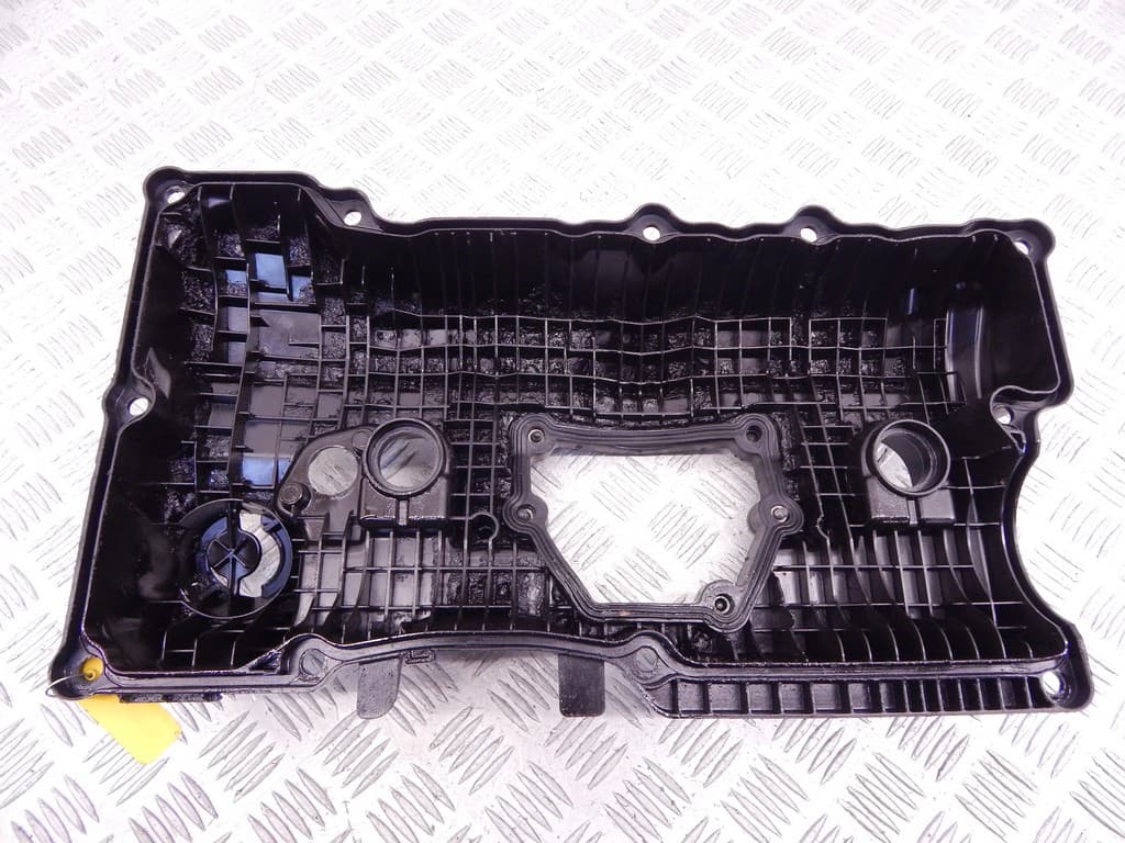 Клапанная крышка к BMW 3 E46 (97-03)