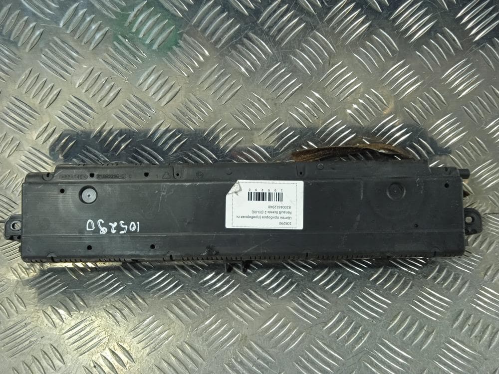Щиток приборов (приборная панель) к Renault Scenic 2 (03-06)