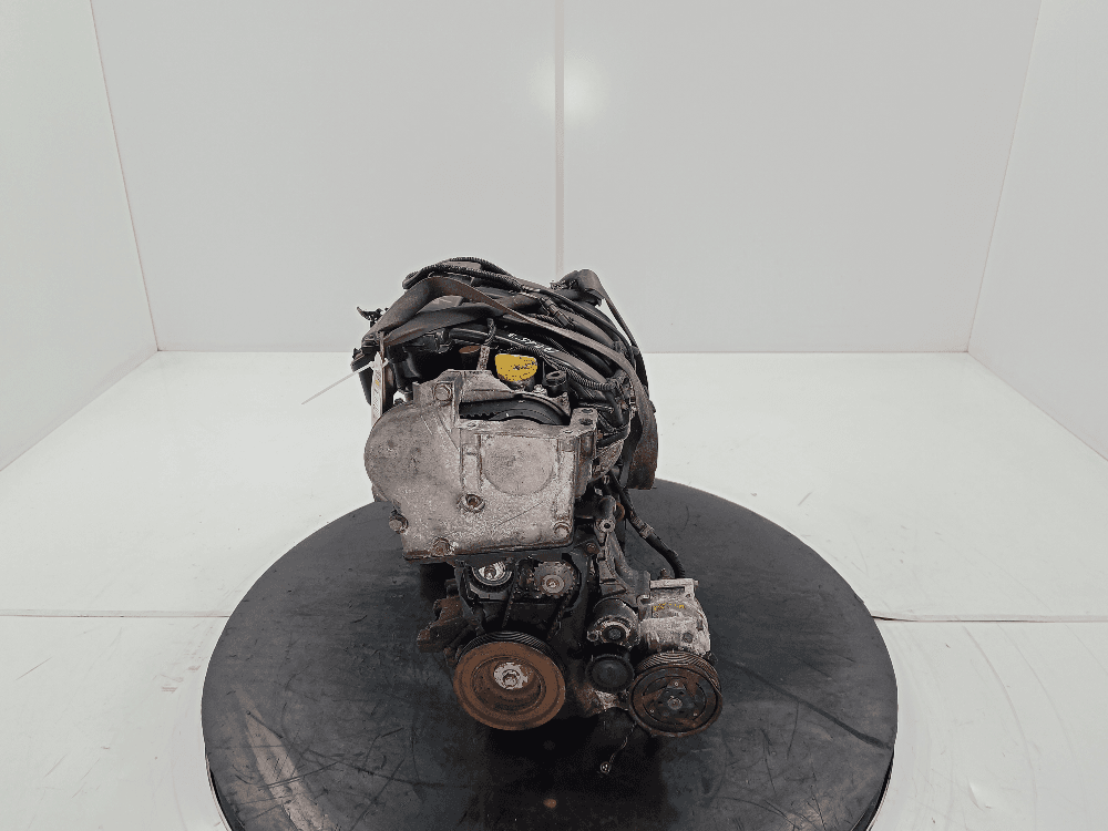 Двигатель к Renault Scenic 2 (03-06)
