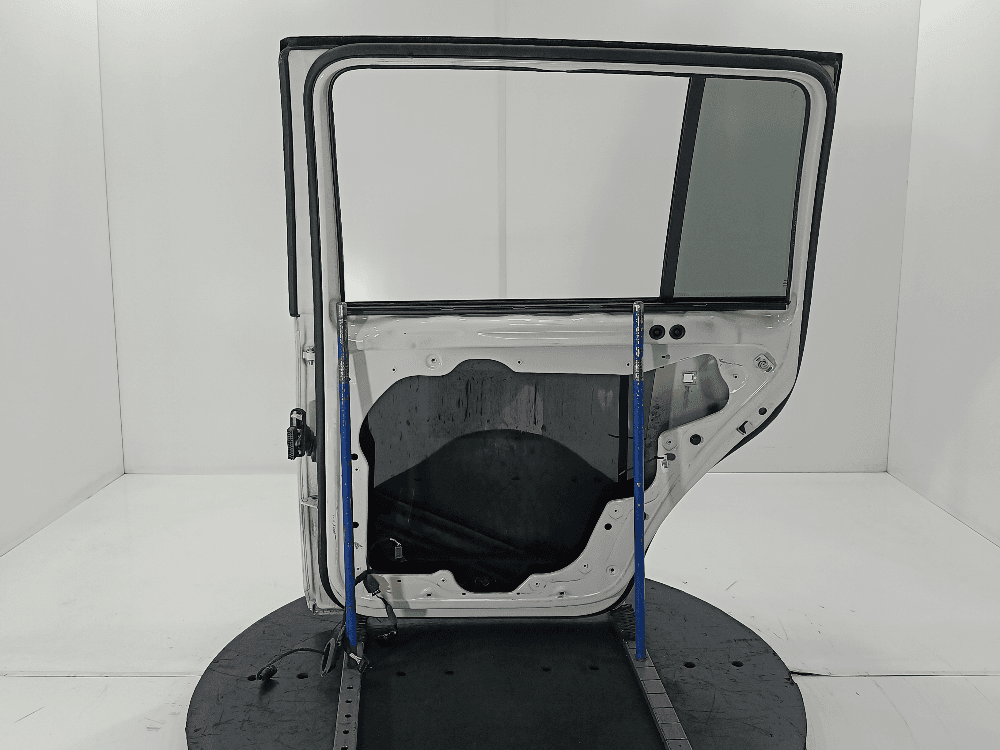 Дверь задняя правая к Volkswagen Touran 1 (03-07)