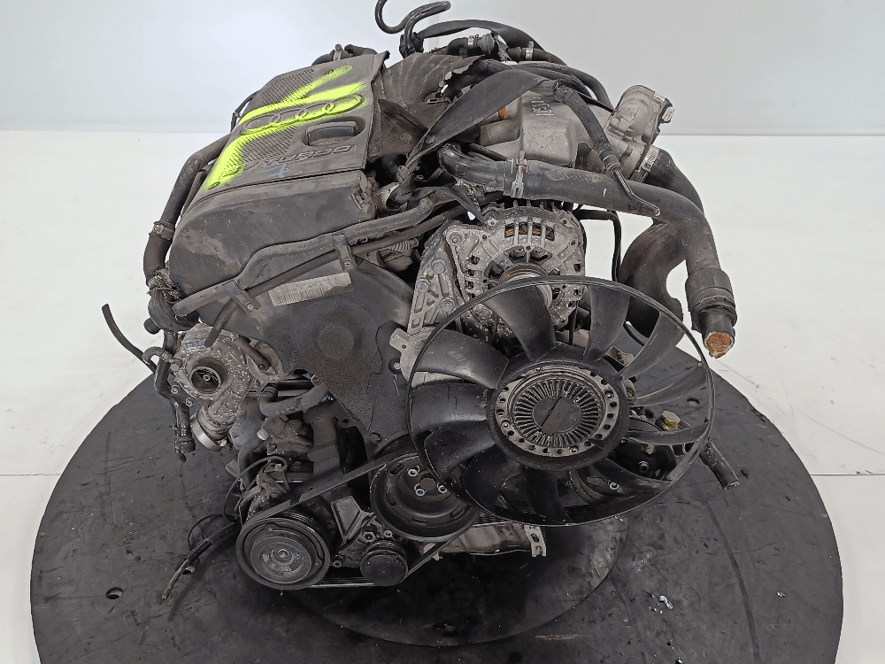 Двигатель к Audi A4 B6 (01-05)