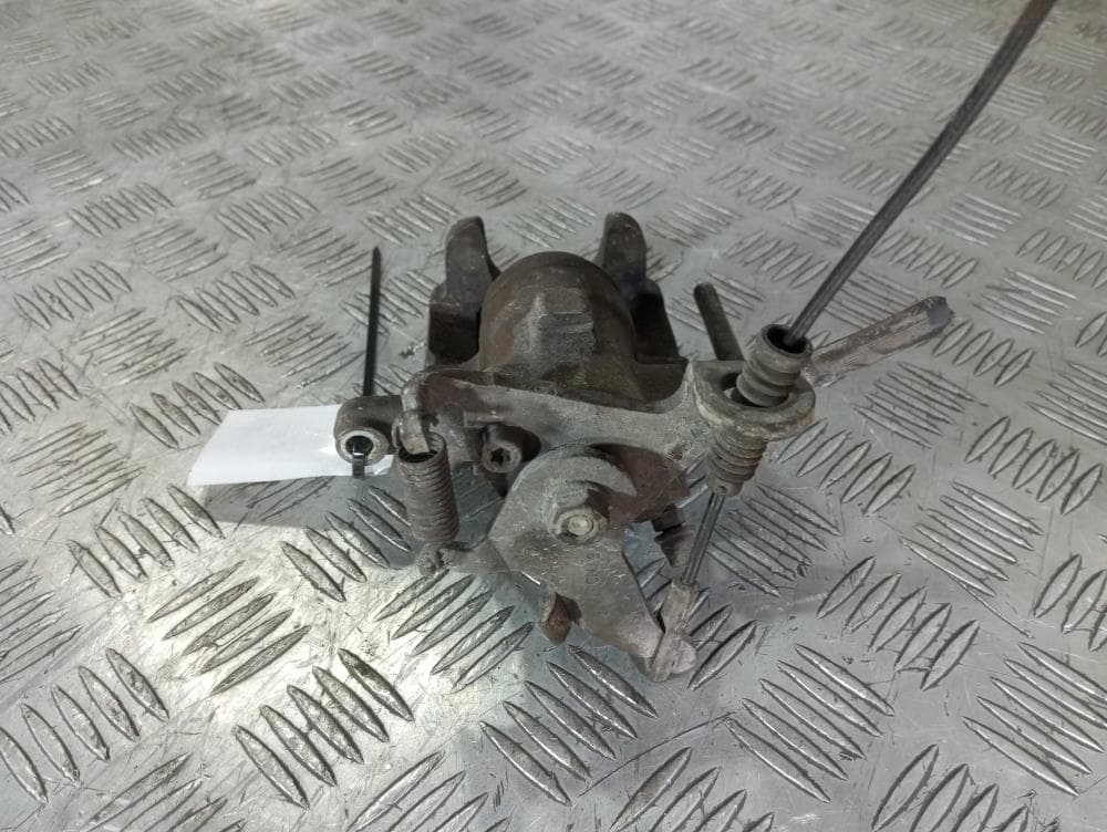 Суппорт задний правый к Ford Focus 1 (98-01)