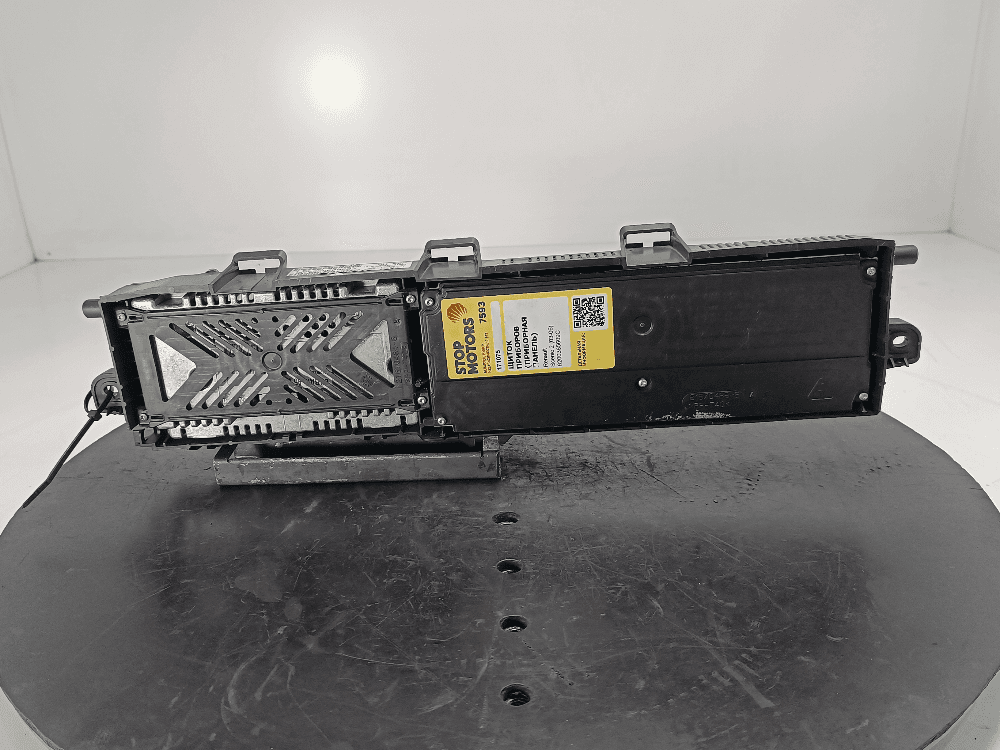 Щиток приборов (приборная панель) к Renault Scenic 2 (03-06)