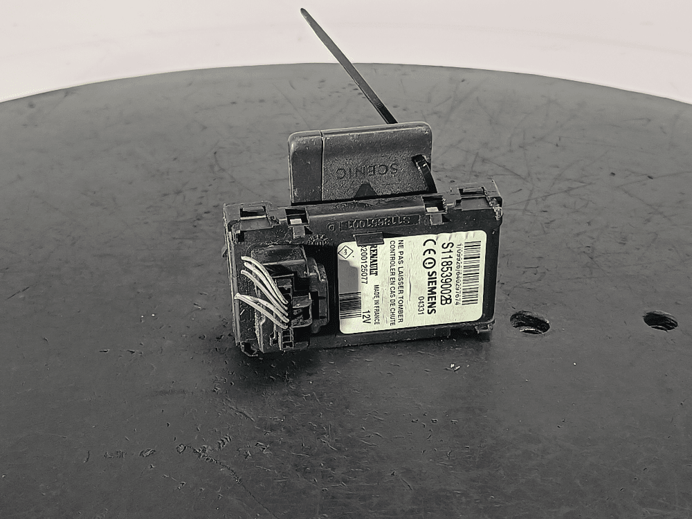 Замок зажигания к Renault Megane 2 (02-06)