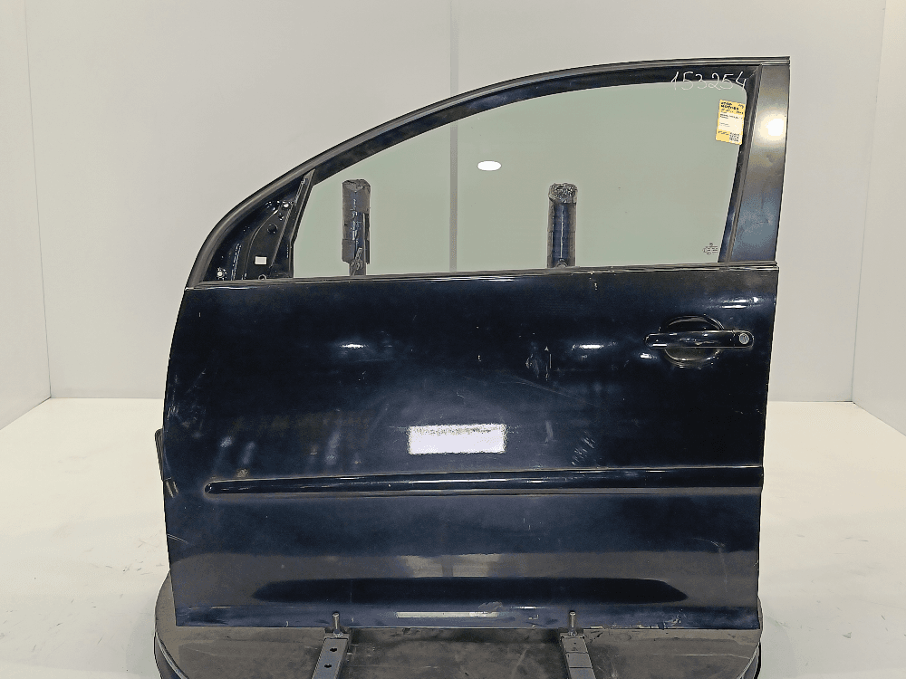Дверь передняя левая к Volkswagen Golf 5 (03-09)