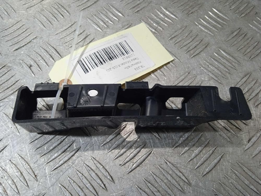 Кронштейн к Tesla Model X (15-21)