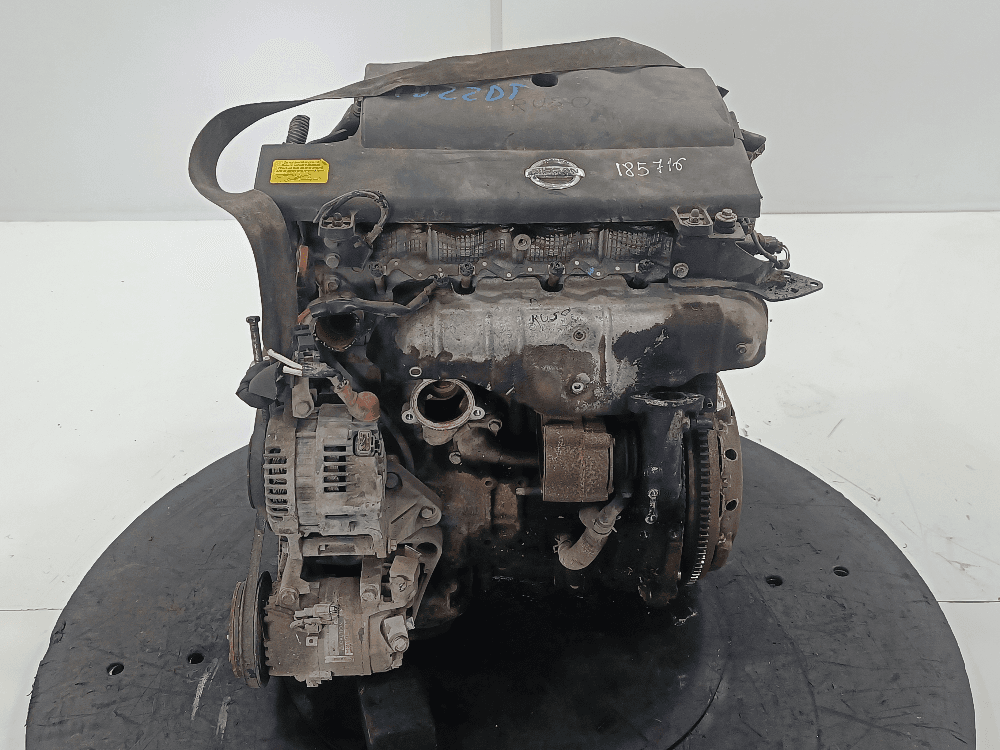 Двигатель к Nissan  Almera Tino (00-06)
