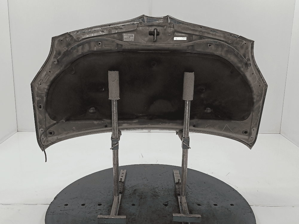 Капот к Toyota Corolla Verso 1 (01-04)