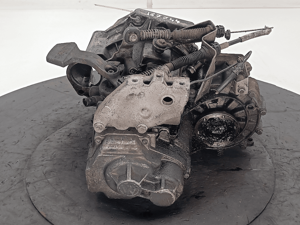 КПП механическая (МКПП) к Volkswagen Golf 5 (03-09)