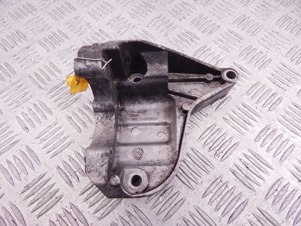Кронштейн гидроусилителя к BMW 3 E90/E91/E92/E93 (05-10)