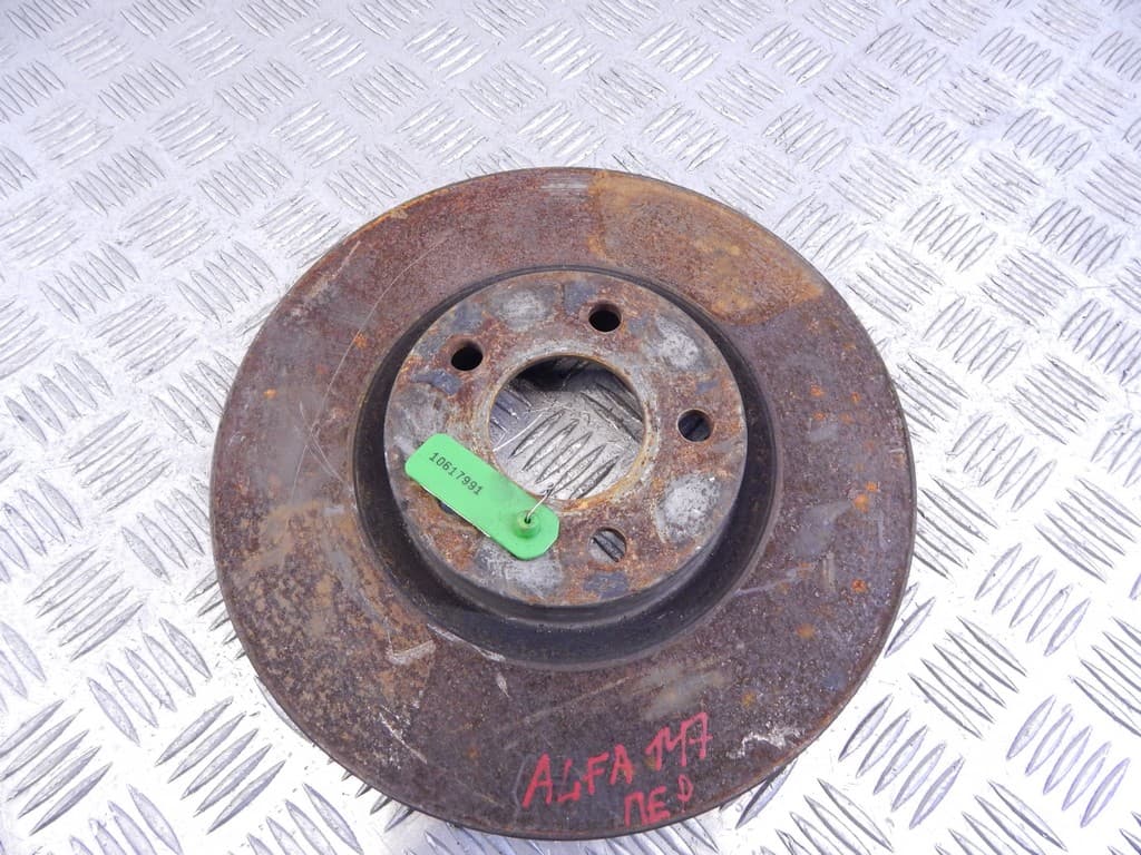 Диск тормозной передний к Alfa Romeo 147 (00-04)