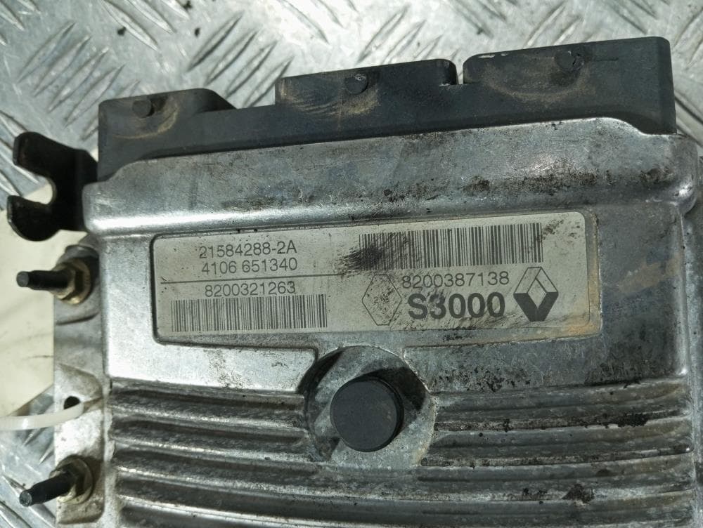 Блок управления двигателем к Renault Scenic 2 (03-06)