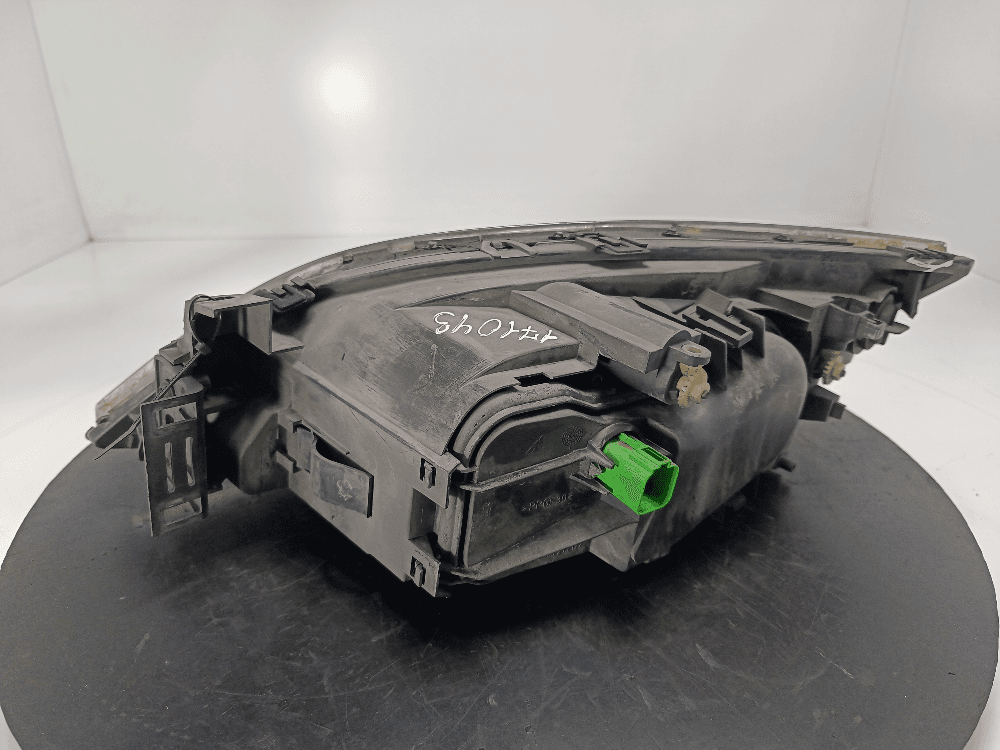 Фара правая к Ford Mondeo 3 (01-03)