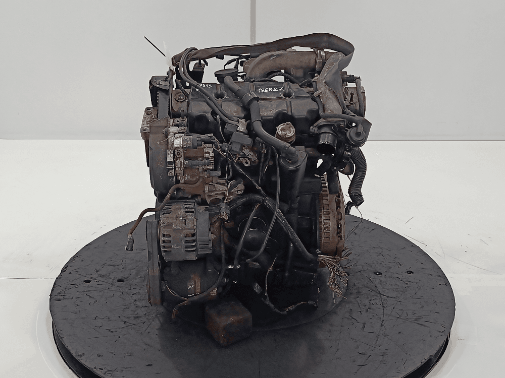 Двигатель к Renault Scenic 2 (03-06)