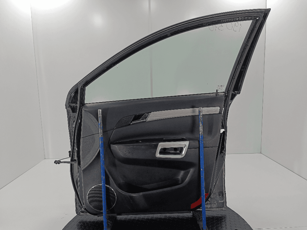 Дверь передняя правая к Opel Antara (06-11)