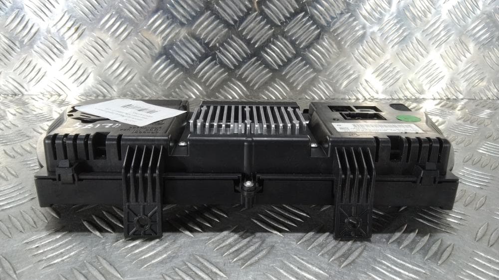 Щиток приборов (приборная панель) к Jeep Grand Cherokee WL (21-24)