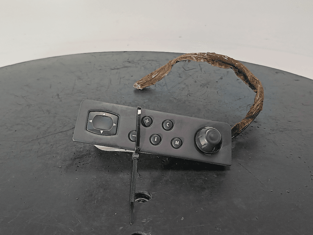 Блок кнопок к Renault Scenic 2 (03-06)