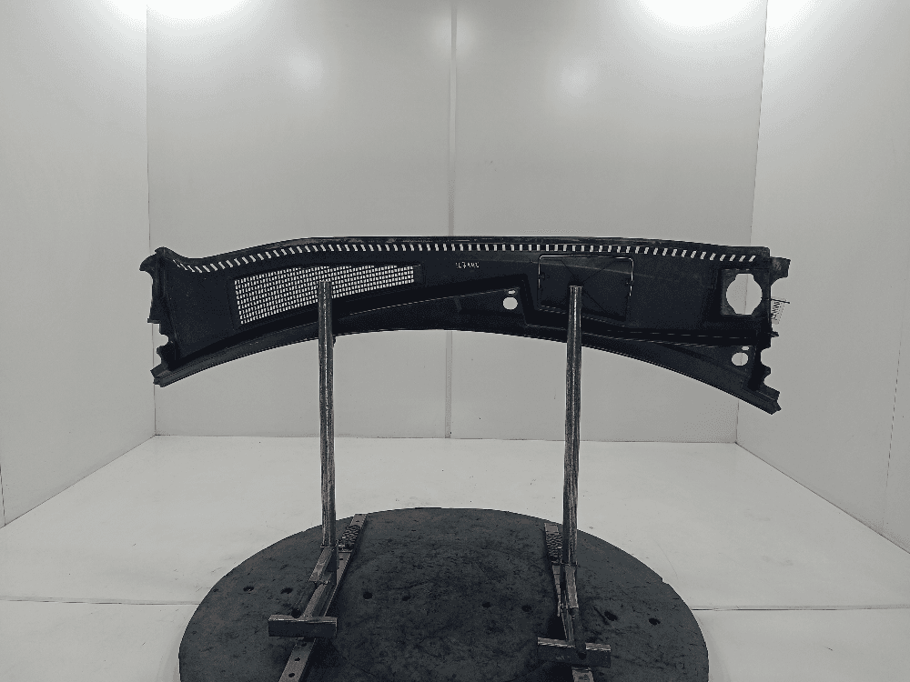 Дождевик к Volkswagen Touareg 3 (18-24)