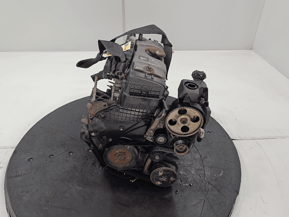 Двигатель к Peugeot 206 1 (98-03)