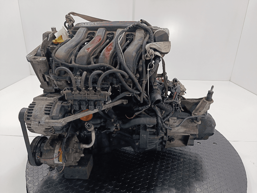 Двигатель к Renault Scenic 2 (03-06)