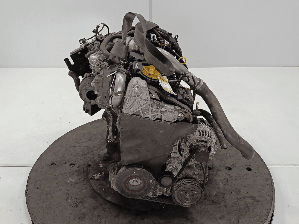 Двигатель к Renault Scenic 2 (03-06)
