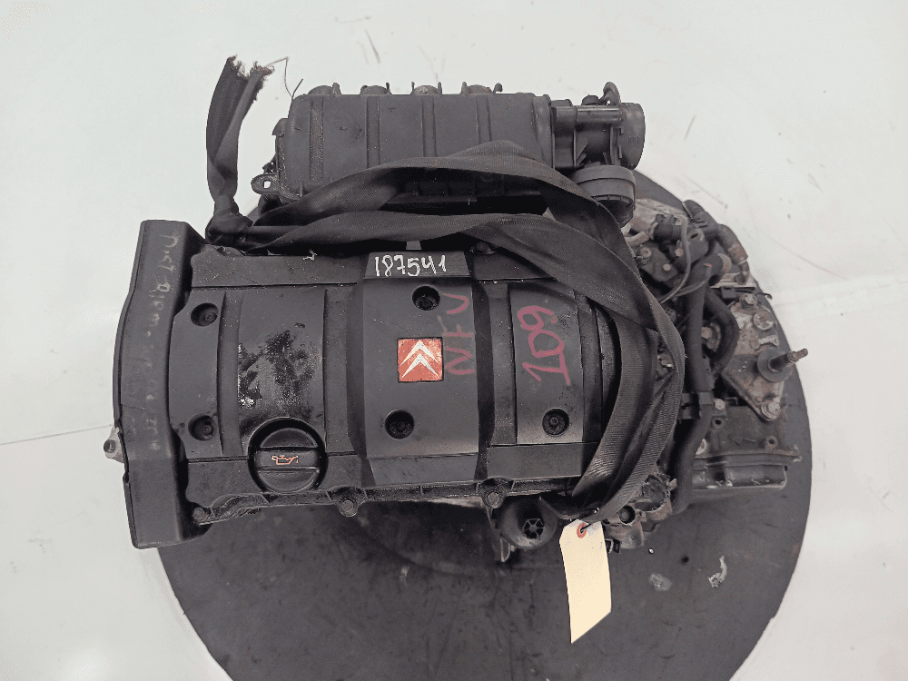 Двигатель к Citroen C4 1 (04-08)