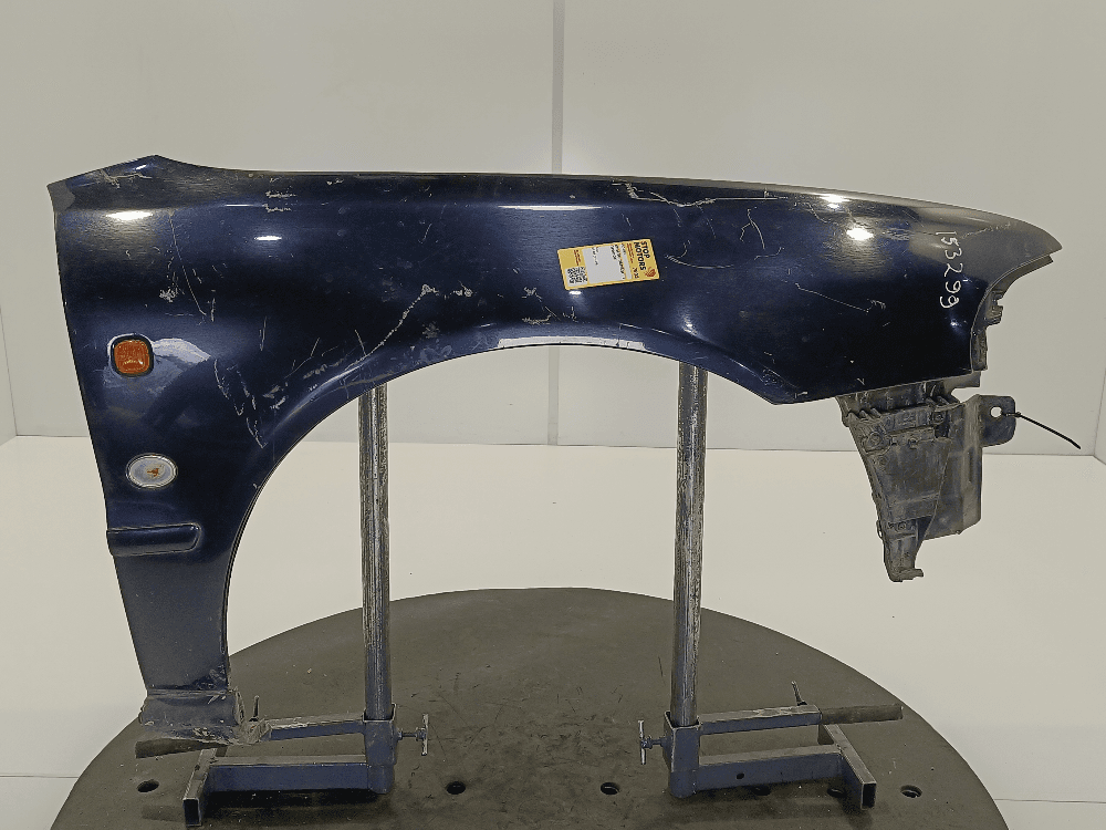 Крыло переднее правое к Audi A4 B5 (94-99)
