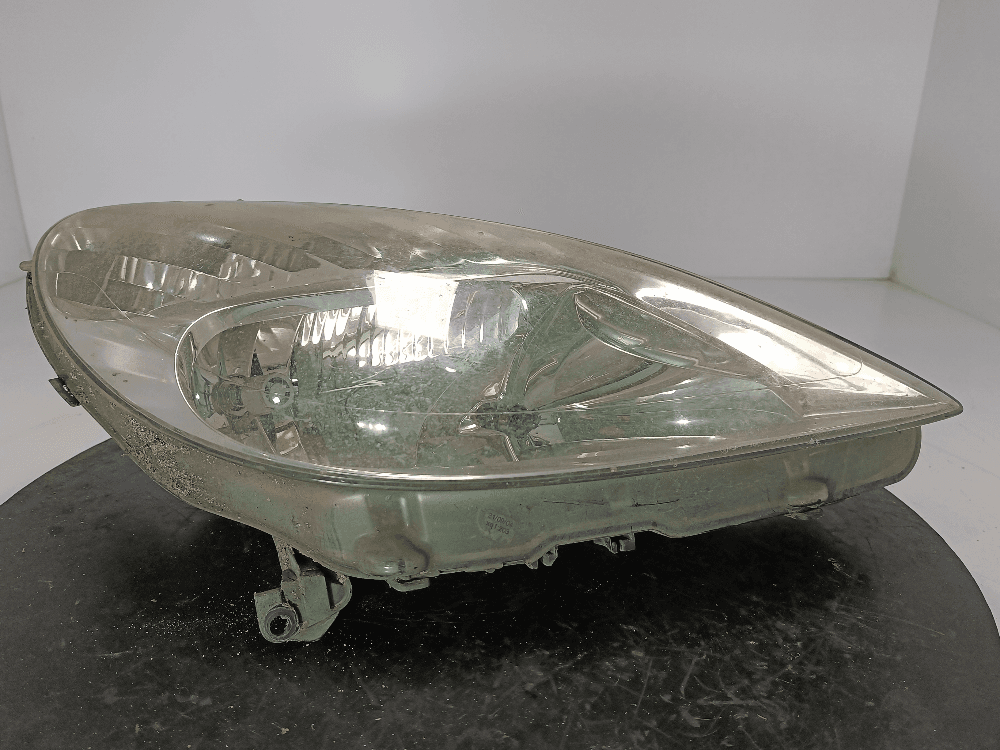 Фара правая к Peugeot 607 (00-04)