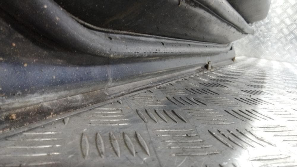 Дверь передняя правая к Mazda 3 BK (03-06)