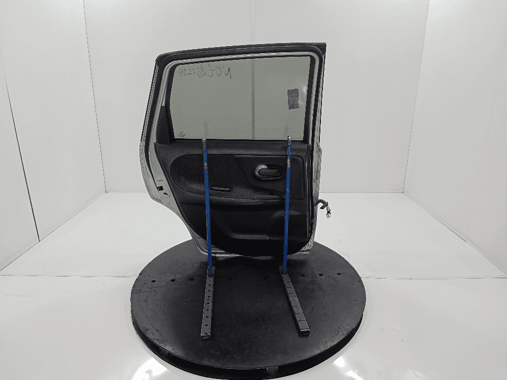 Дверь задняя левая к Nissan  Note E11 (05-09)