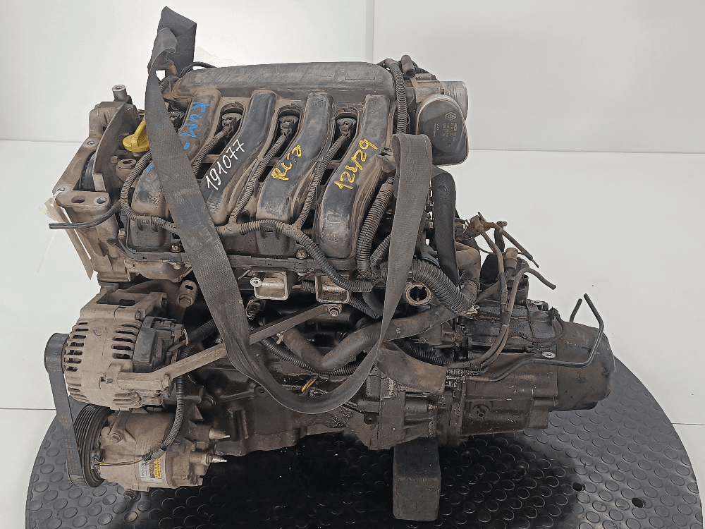 Двигатель к Renault Scenic 2 (03-06)