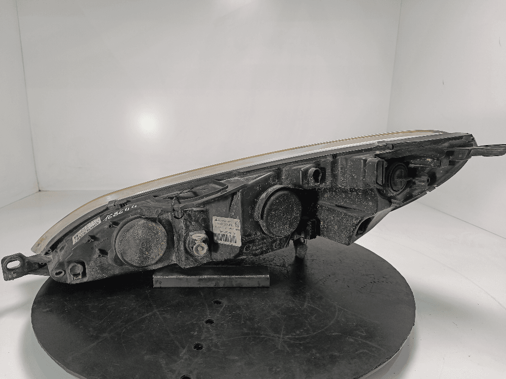 Фара правая к Peugeot 407 (04-11)