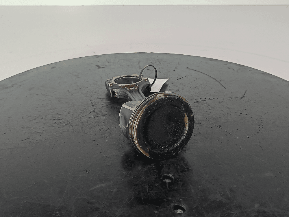 Поршень к Volkswagen Passat B5+ Рестайлинг (00-05)