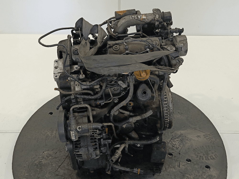 Двигатель к Renault Laguna 2 (01-05)