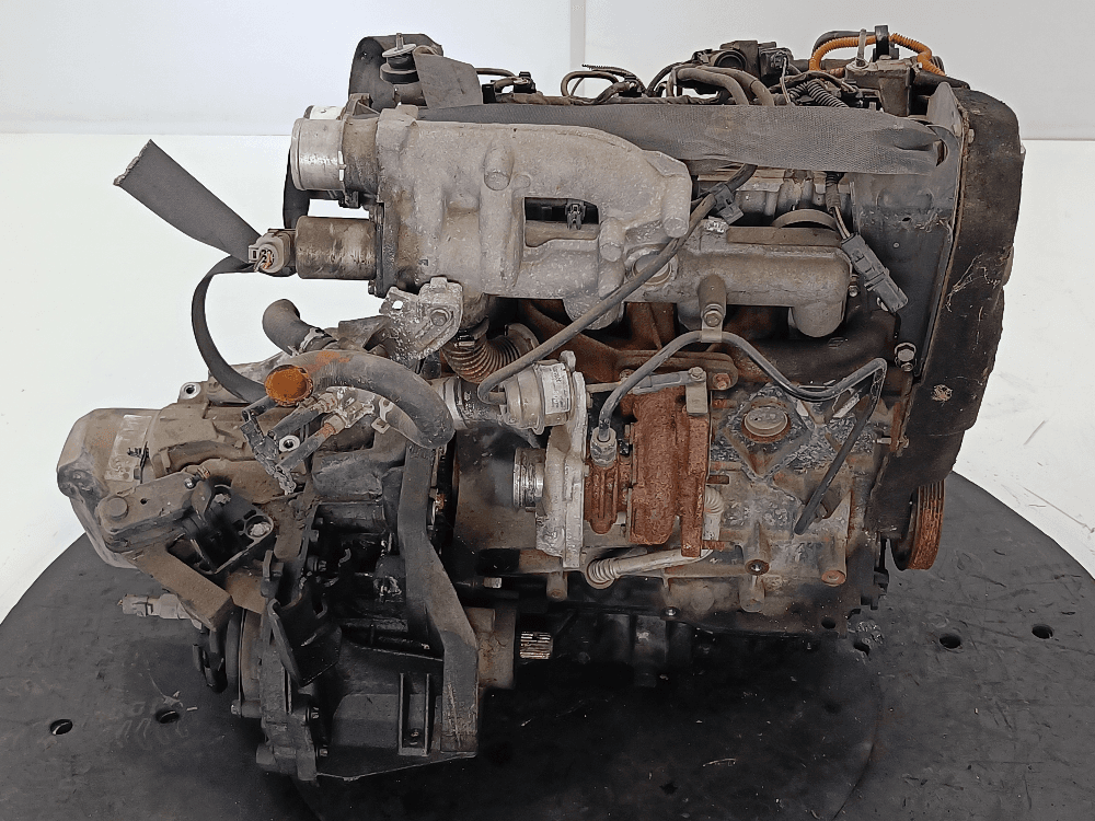 Двигатель к Renault Laguna 2 (01-05)