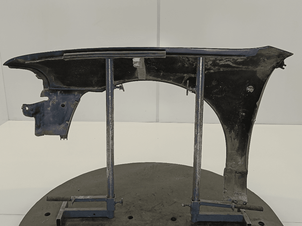 Крыло переднее правое к Audi A4 B5 (94-99)